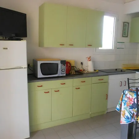 Appt 2 Pces Mez 40m2 + Terrasse 7m2 Ref 4009 *