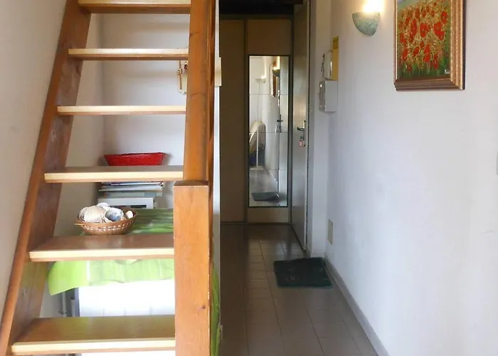 Appartement Appt 2 Pces Mez 40m2 + Terrasse 7m2 Ref 4009 *